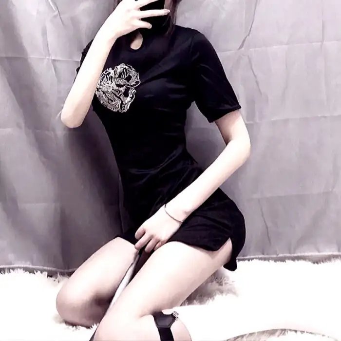 宫锁珠帘